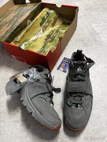 Corteiz x Nike Air Huarache - Gully Grey - SIZE 44