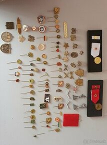 Odznaky, medaile a cinovy vojacikovia