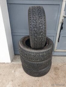 215/60R16 C 4krat zimne pneumatiky pirelli