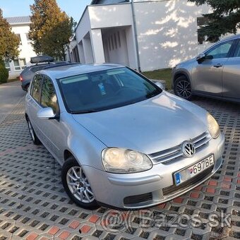 Volkswagen golf 5 1.6 75kw