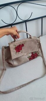 Predám dámsku crossbody kabelku