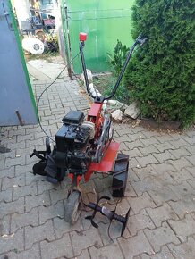 Predám rotavator Briggs&Stratton 5hp+príslušenstvo - 1