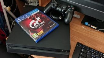 Playstation 4 plne funkčná, blbne ovládač,popis v texte,1hra