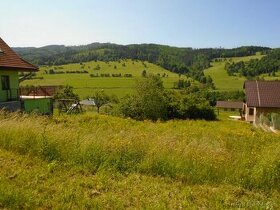 Super slnečný stavebný pozemok s krásnym výhľadom na Beňuši. - 1