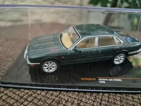 Jaguar XJ8 (X308) - 1