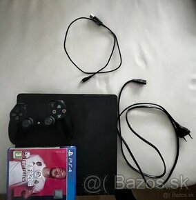 PS4 slim 500GB resetovane