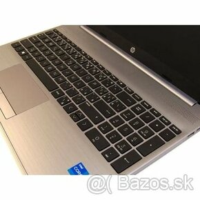 HP 250 G8