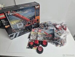 LEGO 42082 Technic Crane Truck Rough Terrain Crane