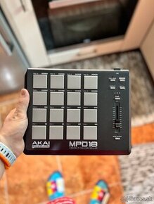 AKAI MPD18