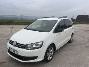 Volkswagen Sharan 2.0 TDI DSG edicia match r.v 2013 bixenon