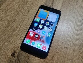 POŠKODENÝ iPhone 7 Plus 256 GB Jet Black