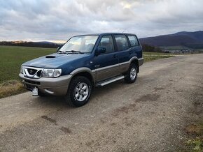 Nissan Terrano 2.7 tdi 92kw 4x4 7miestne