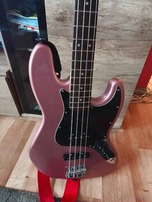 Squier jazz bass