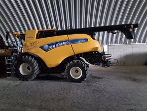 New Holland CR 9.90