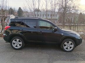 Predam Toyota RAV4, 2,2 diesel, r. v. 2006, 4x4