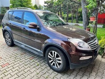 Ssangyong REXTON /2014/4x4/7-miestny/122 000 km