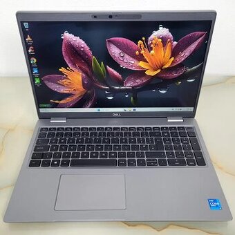 Dell Latitude 5520 i5-1145G7 32GB 256GB dotyková obrazovka