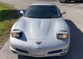 1998 Chevrolet Corvette C5 manual