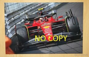 Carlos Sainz Jr. F1 Ferrari velké foto 20x30 orig. autogram - 1