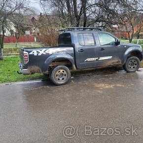 Nissan navara D40