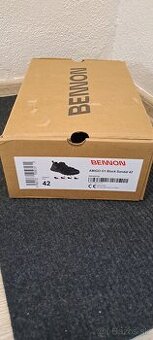 Bennon 42