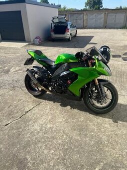 Predám Kawasaki Zx10