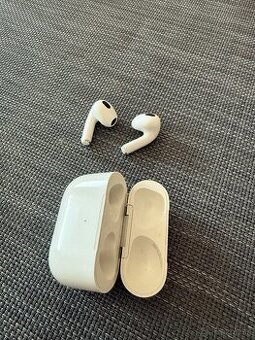 AirPods 3