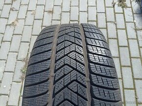 Zimné pneu Pirelli Sottozero 3 255/40 R21 XL - 1