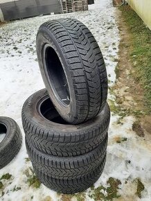 215/65r16 98H   Pirelli  zimne