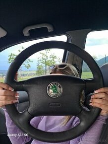 Octavia 1 volant aj a airbagom