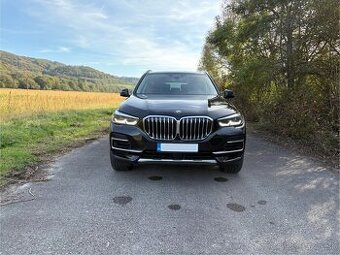 BMW X5 3,0D, r.2023 TOP výbava, 51 138€ bez DPH, 7 miest