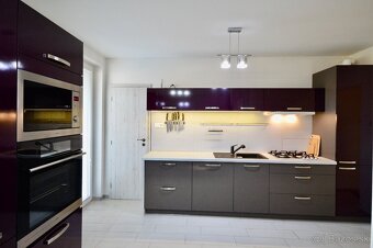 EXKLUZÍVNY PREDAJ 3i BYTU (99 m²) S GARÁŽOU A ZÁHRADOU V NZ