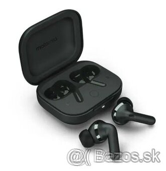 Motorola Moto Buds + (Sound by Bose)