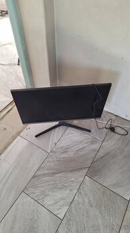 28" 4k samsung U28R550