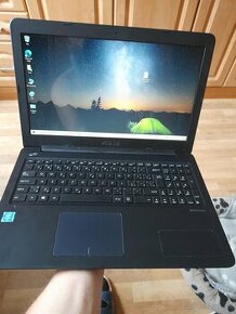 15,6" asus E502M