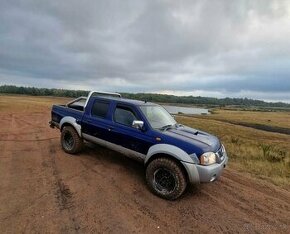 Nissan Navara dovoz gb