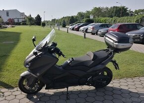 YAMAHA T-MAX 530