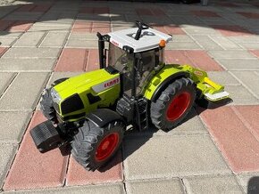 Predam Traktor Claas Bruder