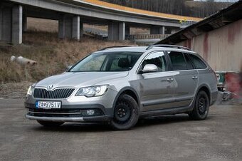 Škoda Superb Combi 2.0 TDI CR 170k Elegance 4x4 DSG - 1