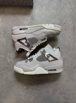 Nike Air Jordan 4