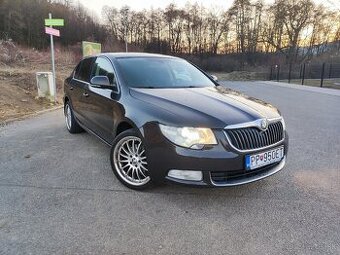 Škoda Superb 2 2.0 TDI CR 125kw Elegance -