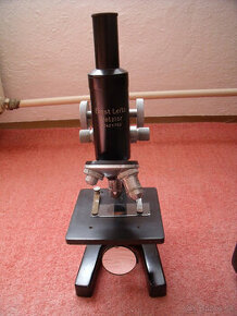 Predám mikroskop Ernst Leitz - 1
