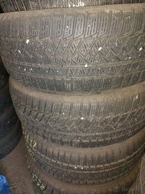 Predam zimne pneu 2x 215/55R17 Continental