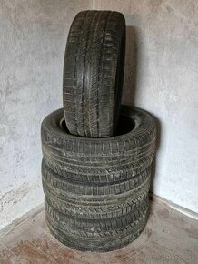 Bridgestone 215/55R16 - 1