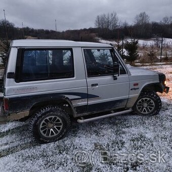 Mitsubishi pajero1 2.5td