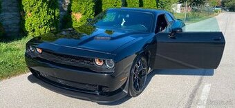 Dodge Challenger 5.7 Hemi Super Track Pack