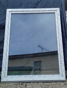 Predám plastové okno (výklad) š 132cm x v 179cm 3sklo 40mm