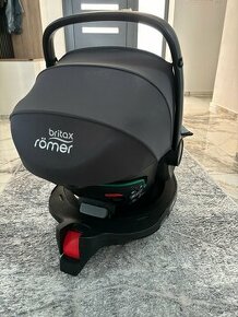 Vajíčko Britax BABY-SAFE  3- iSIZE + základňa/isofix - 1