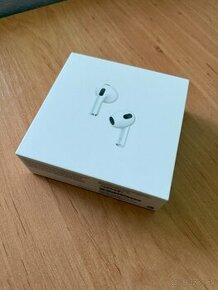 Apple AirPods 3 s MagSafe nabíjacím puzdrom