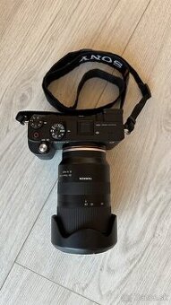 Sony Alpha a7C  v TOP stave - 1